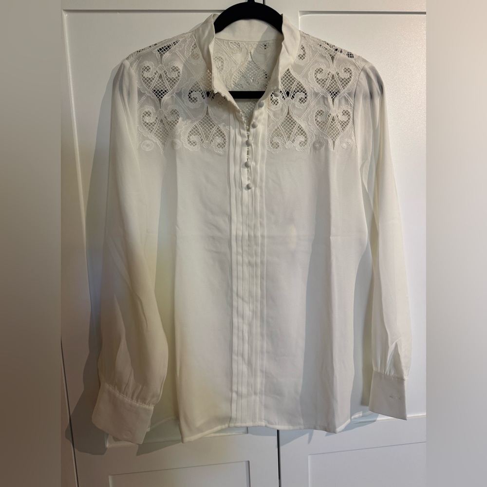Elegant White Lace Embroidered Mandarin Collar Blouse
